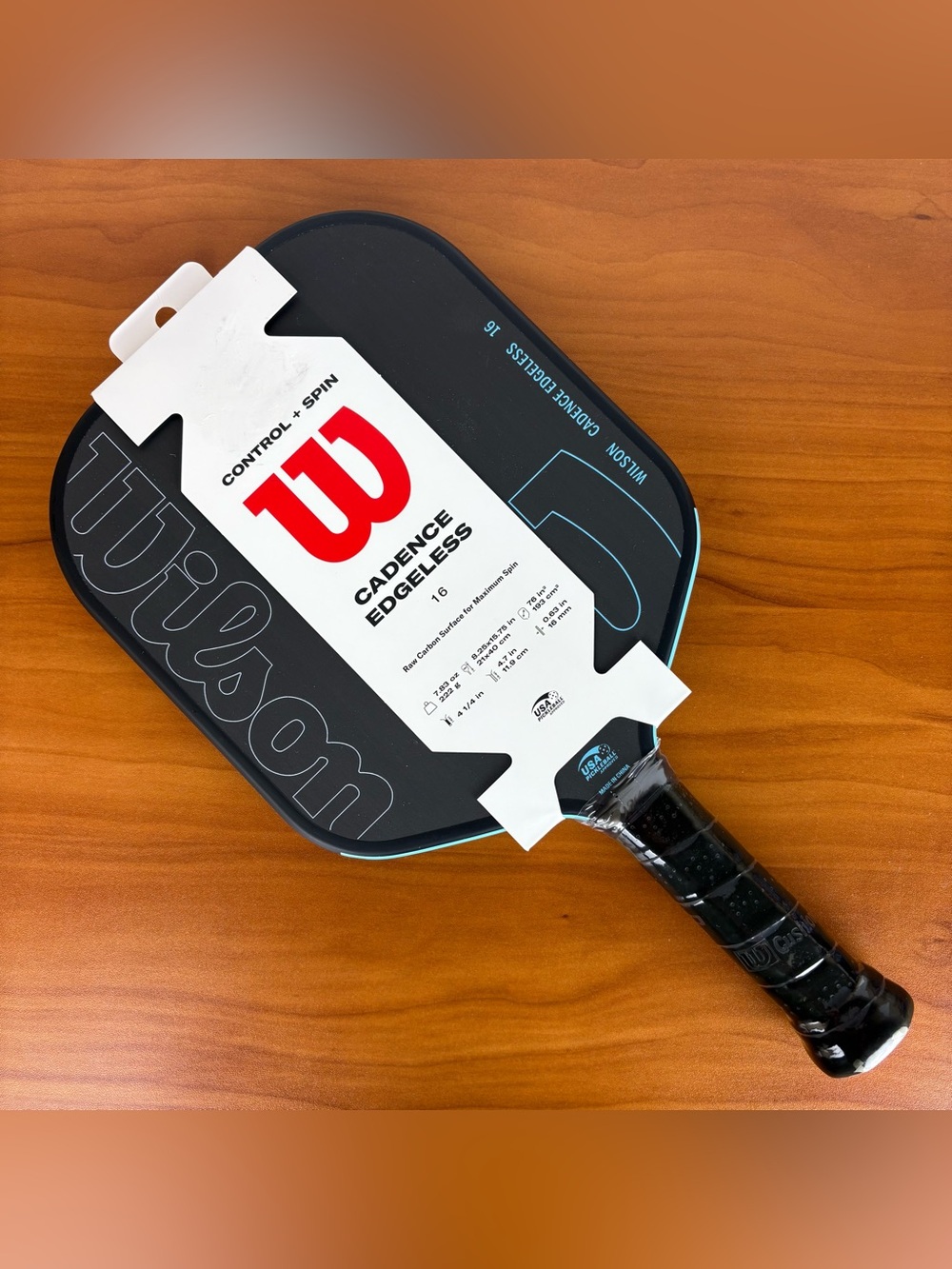 Wilson Cadence Edgeless 16 Carbon Surface Pickleball Paddle